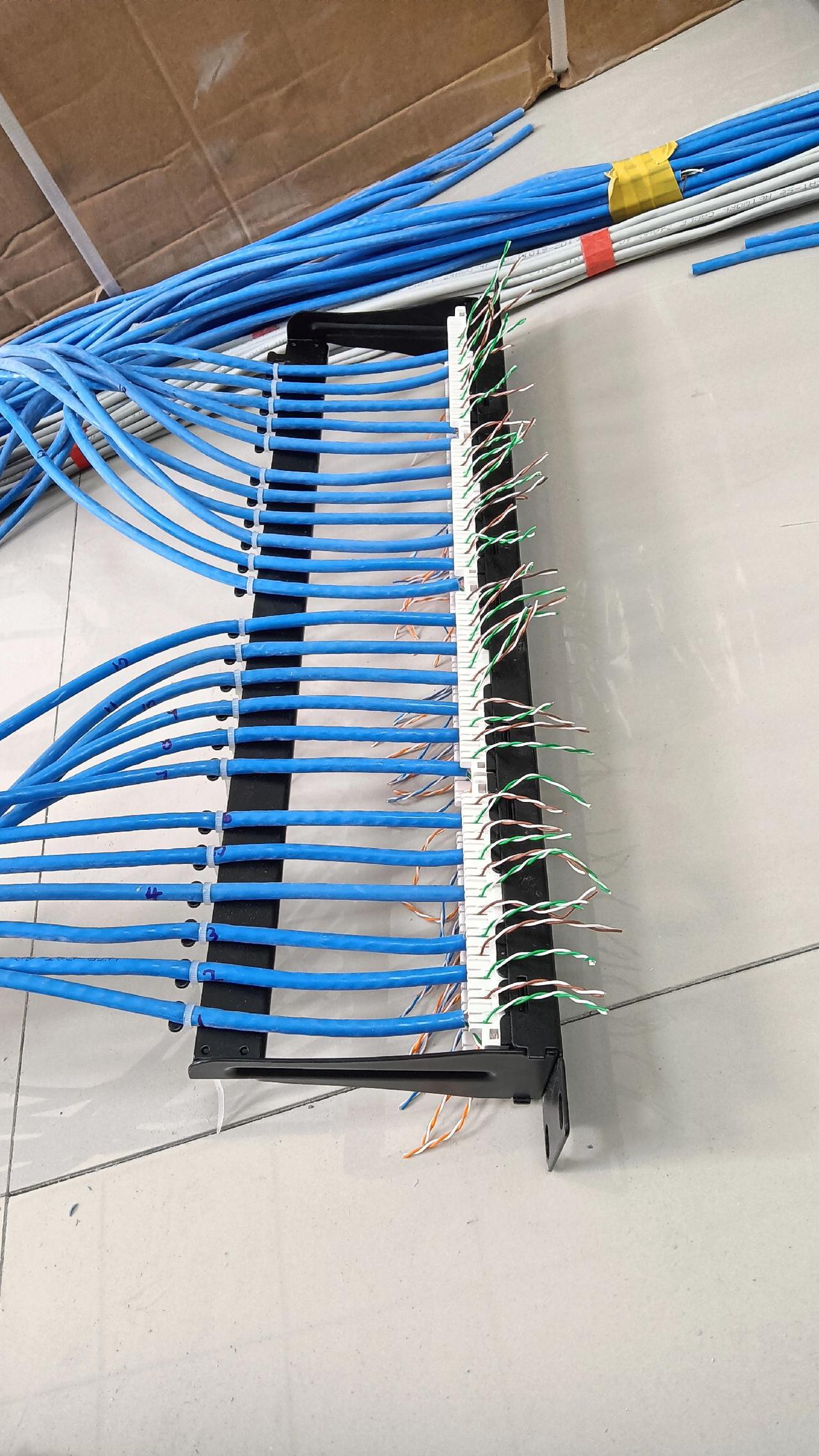 打網絡配線架 專業的事，交給專業的人——施工現場實拍